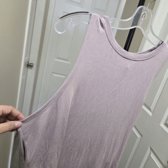 Diadora Modal Blend Light Pink Sleeveless Swing Tank Flowy Soft Minimalist Top - Picture 3 of 7